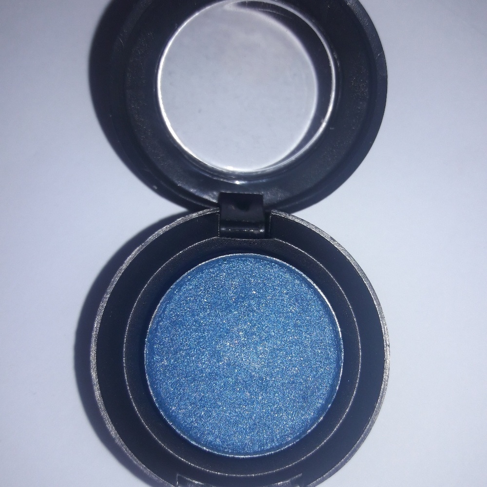 Blue Eye Magic Makeup Eyeshadow